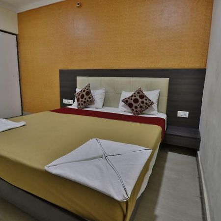 Vijaya Lakshmi Residency Hotel บังกาลอร์ ภายนอก รูปภาพ