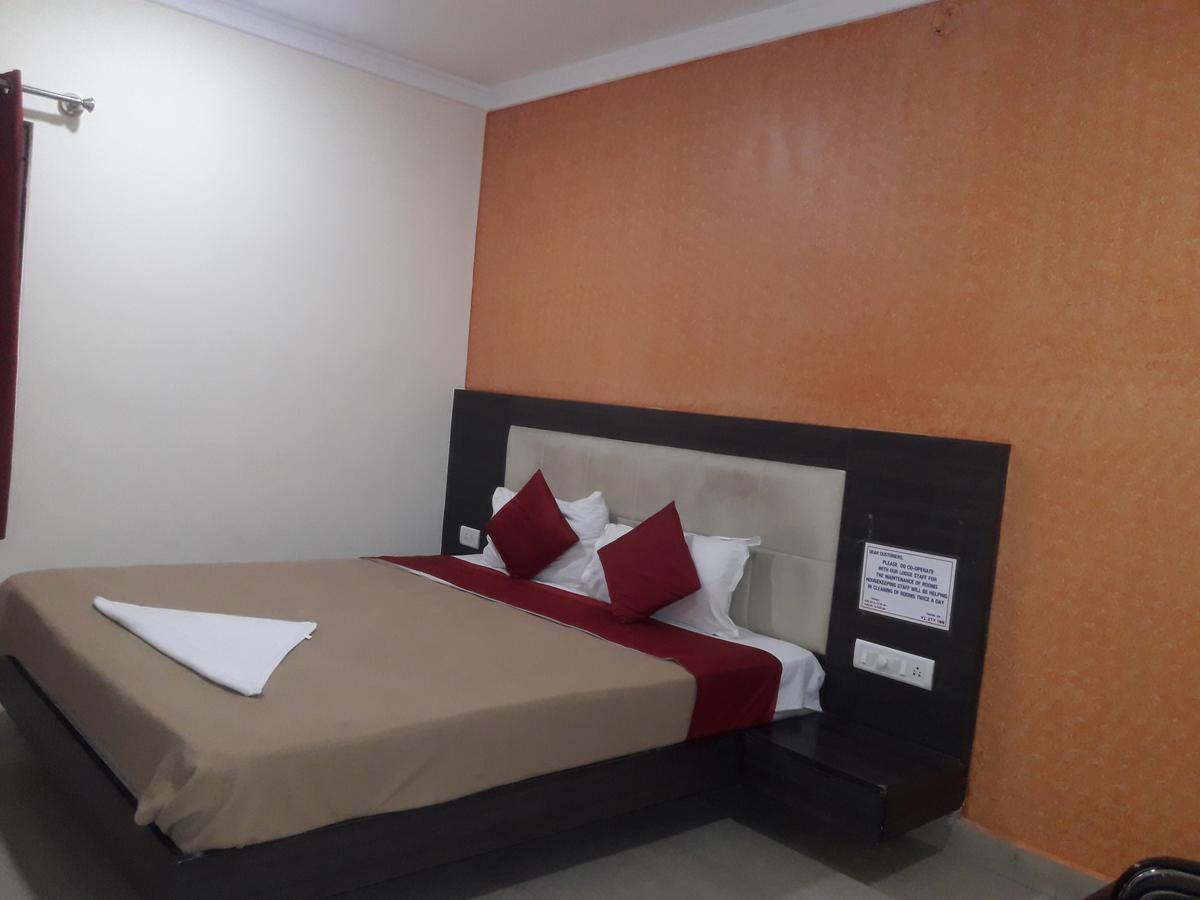 Vijaya Lakshmi Residency Hotel บังกาลอร์ ภายนอก รูปภาพ