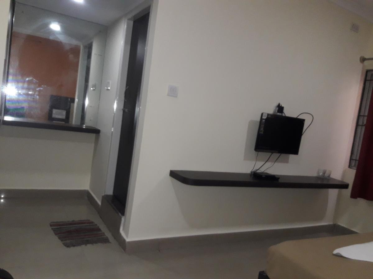 Vijaya Lakshmi Residency Hotel บังกาลอร์ ภายนอก รูปภาพ