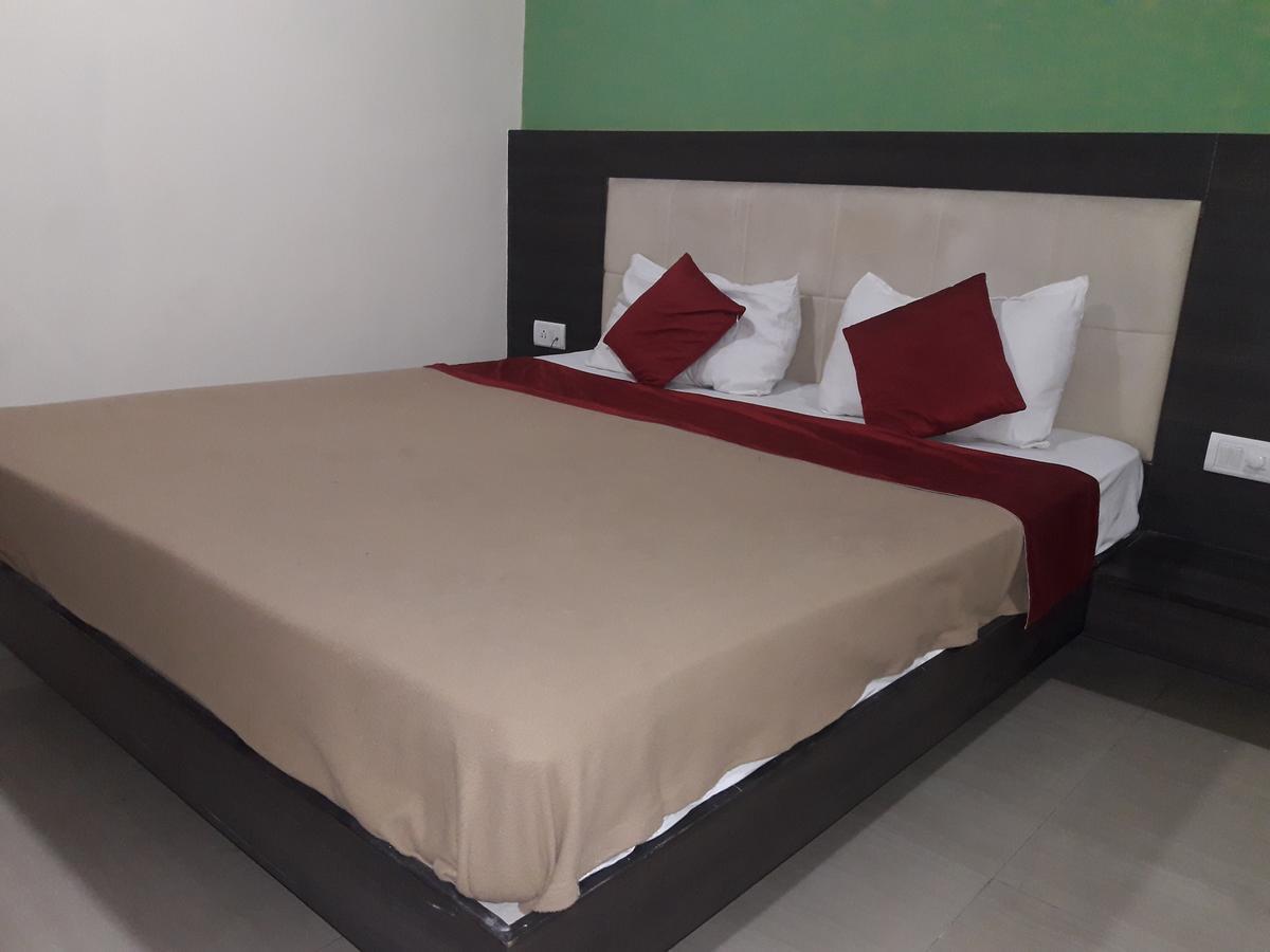 Vijaya Lakshmi Residency Hotel บังกาลอร์ ภายนอก รูปภาพ