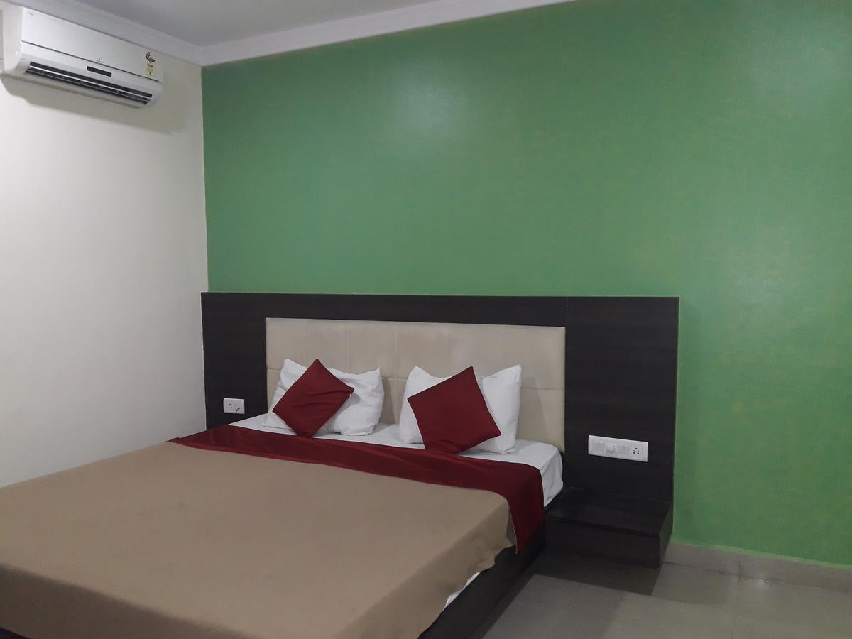 Vijaya Lakshmi Residency Hotel บังกาลอร์ ภายนอก รูปภาพ