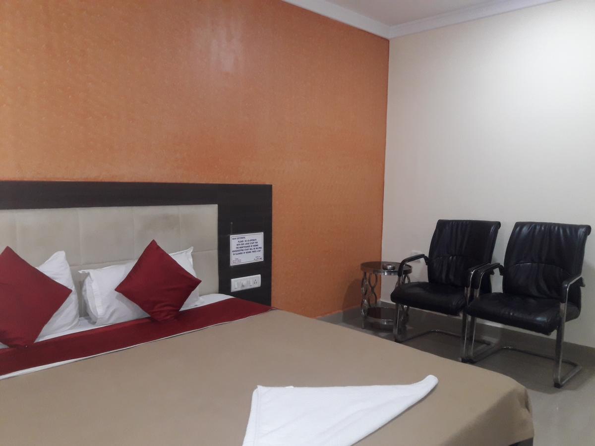 Vijaya Lakshmi Residency Hotel บังกาลอร์ ภายนอก รูปภาพ