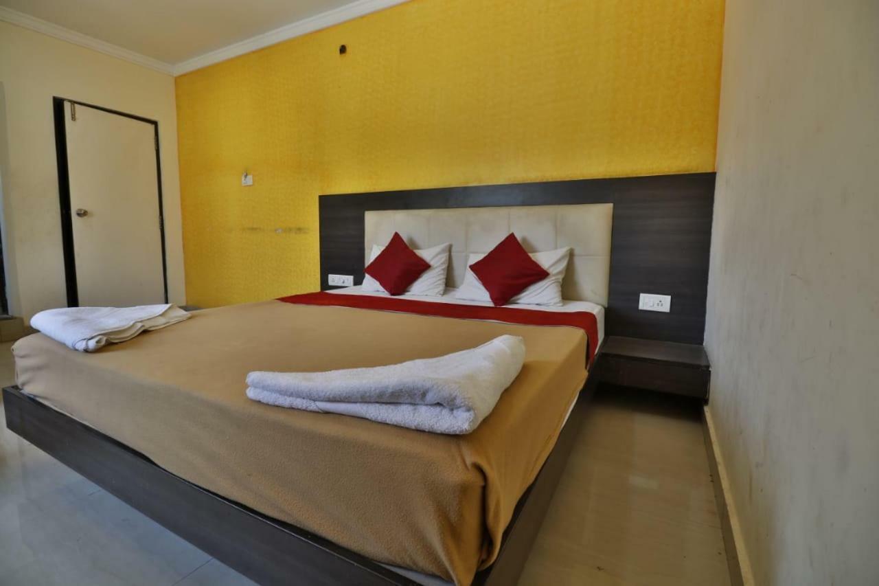 Vijaya Lakshmi Residency Hotel บังกาลอร์ ภายนอก รูปภาพ