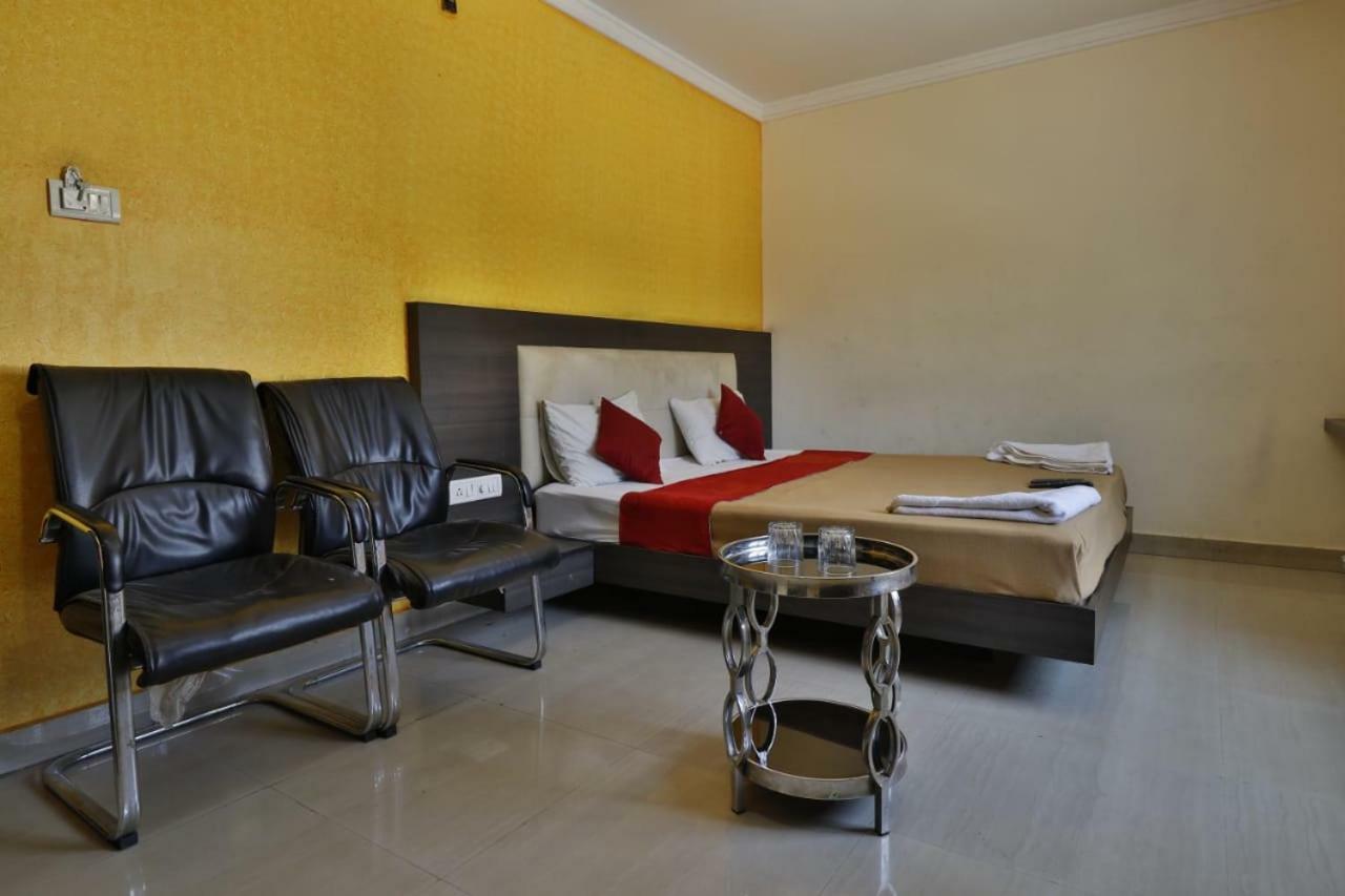 Vijaya Lakshmi Residency Hotel บังกาลอร์ ภายนอก รูปภาพ
